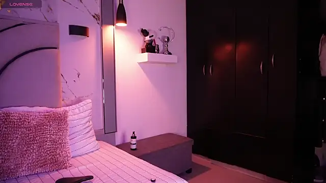 Julieta priv online show from 04/22/26, 02:07