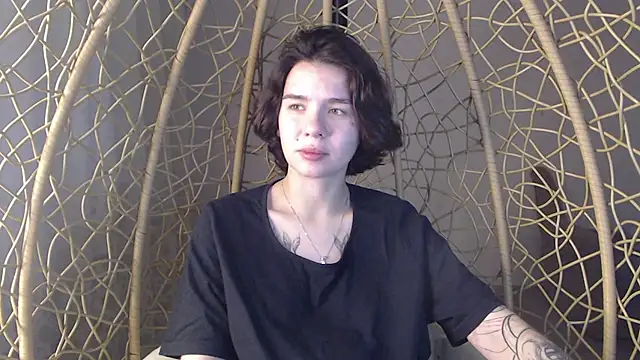 Anna-Sun online show from 10/15/25, 05:13