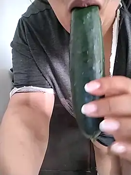 Dalou3a-69 online show from 04/23/26, 12:29