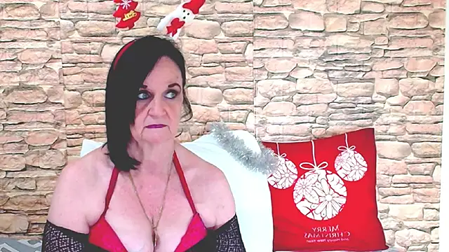 LuciousGrace online show from 12/23/25, 05:38