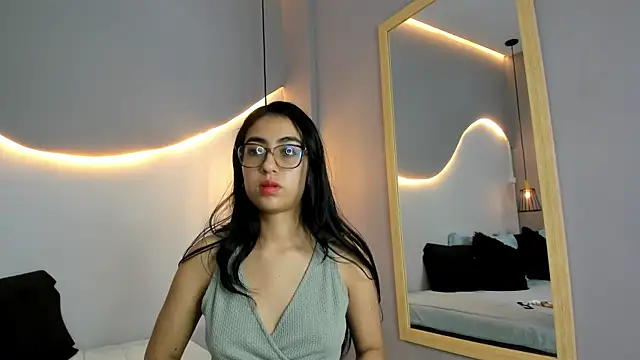 lucelly 15 online show from 10/03/25, 11:40