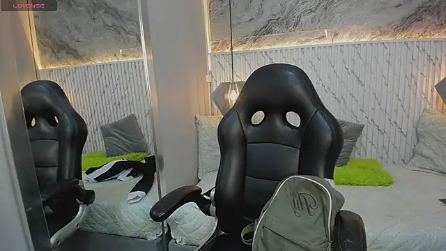 lucelly 15 online show from 11/21/25, 11:31