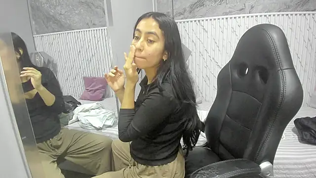 lucelly 15 online show from 11/28/25, 11:35