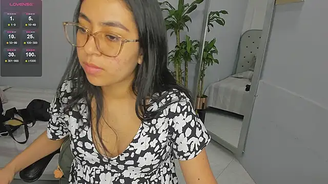 Snapshot of lucelly_15 chatting on 03/03/26, 11:38 lucelly 15 online show from 03/03/26, 11:38