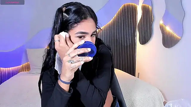 Lana Starlett online show from 12/17/25, 04:07