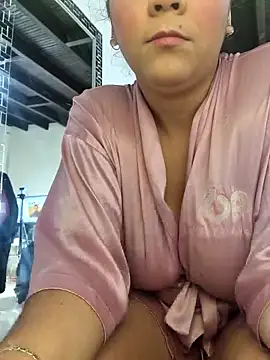 Snapshot of JanickBaker chatting on 09/22/25, 12:07 JanickBaker online show from 09/22/25, 12:07