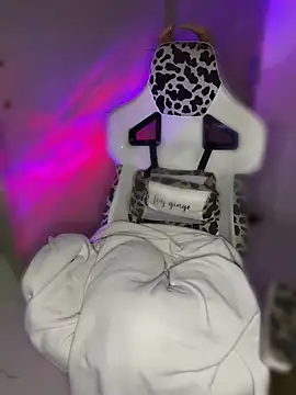  ivyginger online show from 04/09/26, 04:34