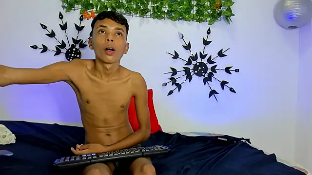 Snapshot of Calvin_Ford chatting on 02/13/25, 10:12 Calvin Ford online show from 02/13/25, 10:12