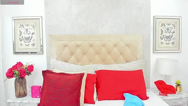 KimberlyBigBoobs online show from 04/19/26, 06:10