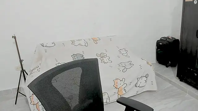 Naoko 7w7 online show from 01/10/26, 02:02