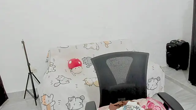 Naoko 7w7 online show from 01/11/26, 02:05