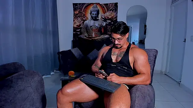 Snapshot of Valentino_Dosantos_ chatting on 09/11/25, 08:42 Valentino Dosantos online show from 09/11/25, 08:42