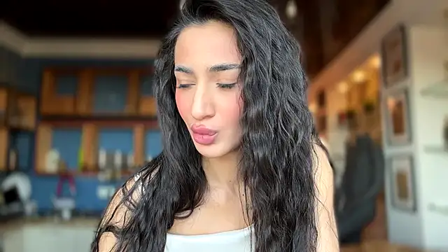 alissadreams online show from 10/13/25, 10:37