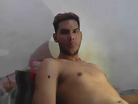 Snapshot of Albertxl91 chatting on 02/27/25, 09:25 Albertxl91 online show from 02/27/25, 09:25