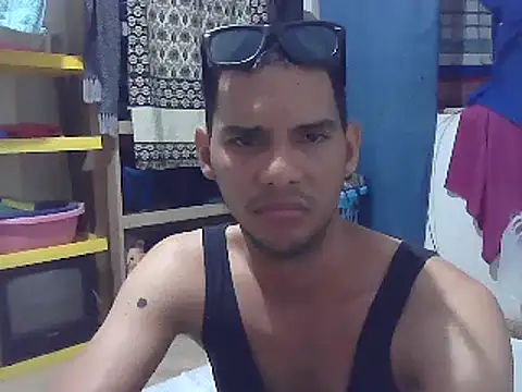 Snapshot of Albertxl91 chatting on 03/19/25, 04:57 Albertxl91 online show from 03/19/25, 04:57