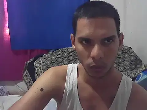 Snapshot of Albertxl91 chatting on 03/21/25, 02:51 Albertxl91 online show from 03/21/25, 02:51