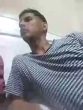 Snapshot of Albertxl91 chatting on 09/30/25, 11:37 Albertxl91 online show from 09/30/25, 11:37