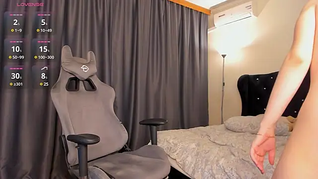 Snapshot of GentleMiss chatting on 03/18/25, 07:19 GentleMiss online show from 03/18/25, 07:19