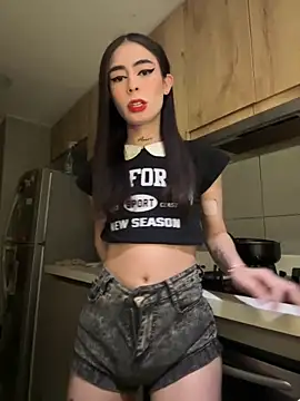 Snapshot of candycami19 chatting on 03/14/25, 06:21 candycami19 online show from 03/14/25, 06:21