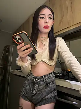 Snapshot of candycami19 chatting on 03/19/25, 11:28 candycami19 online show from 03/19/25, 11:28