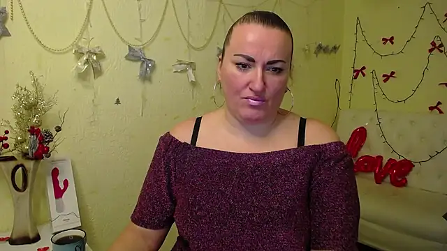 DianaMGG online show from 01/13/26, 06:40