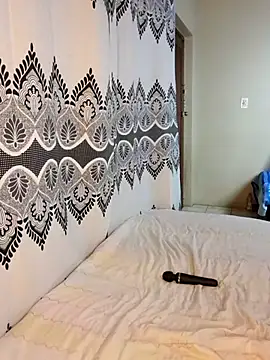 Karishma99  online show from 10/08/25, 10:51