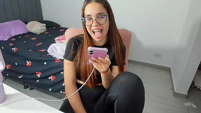 Greciaruiz  online show from 11/15/25, 01:03