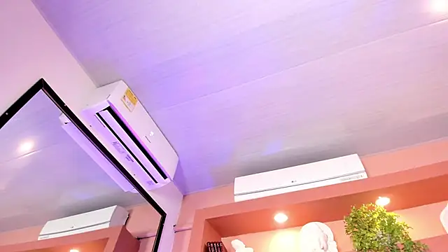 SofiaBennett  online show from 03/22/25, 03:31