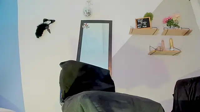 Aria fitness online show from 11/25/25, 01:11