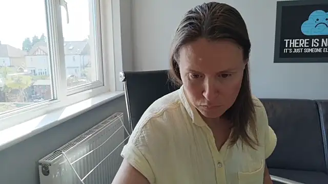 Snapshot of eatmypie69 chatting on 05/28/26, 09:17 eatmypie69 online show from 05/28/26, 09:17