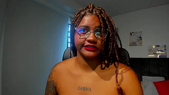 Snapshot of ZahraRose chatting on 03/14/25, 12:40 ZahraRose online show from 03/14/25, 12:40