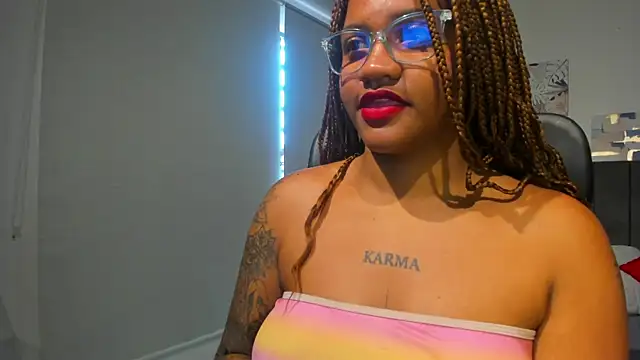 Snapshot of ZahraRose chatting on 03/15/25, 03:37 ZahraRose online show from 03/15/25, 03:37