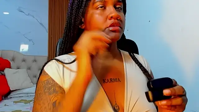 Snapshot of ZahraRose chatting on 01/10/26, 09:52 ZahraRose online show from 01/10/26, 09:52