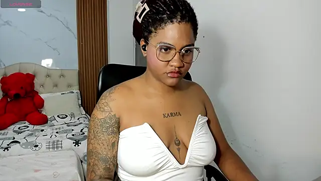 ZahraRose online show from 03/23/26, 08:46