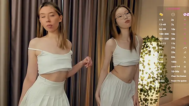 Snapshot of HarrietCopp chatting on 02/14/25, 09:13 HarrietCopp online show from 02/14/25, 09:13