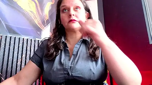 AmandaKovich online show from 07/03/26, 08:04