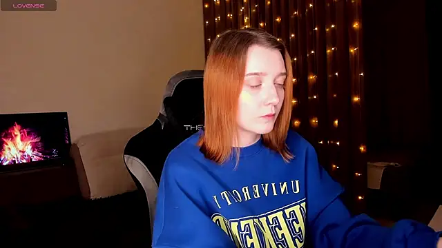 Snapshot of OnePunchGirl chatting on 02/20/25, 07:19 OnePunchGirl online show from 02/20/25, 07:19