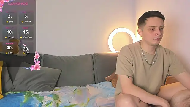 Snapshot of OnePunchGirl chatting on 09/28/25, 04:01 OnePunchGirl online show from 09/28/25, 04:01