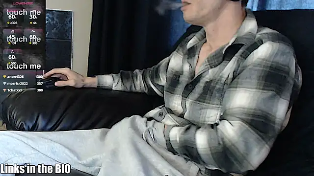 Snapshot of teninchty chatting on 03/03/25, 07:17 teninchty online show from 03/03/25, 07:17