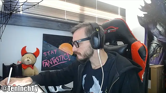 Snapshot of teninchty chatting on 10/14/25, 06:20 teninchty online show from 10/14/25, 06:20