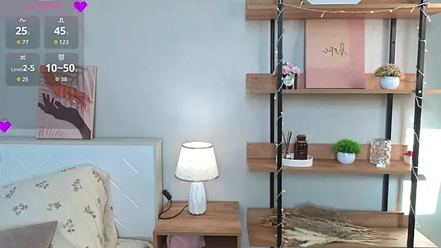 EdlaHewell online show from 02/15/26, 07:51