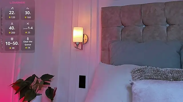 JasmineRoss 1 online show from 12/20/25, 06:37