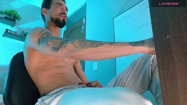 K cique online show from 11/04/25, 12:10