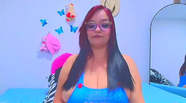 Snapshot of Veronica_Milf1 chatting on 02/18/25, 02:38 Veronica Milf1 online show from 02/18/25, 02:38
