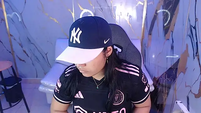 melany rouse18 online show from 09/09/25, 12:15