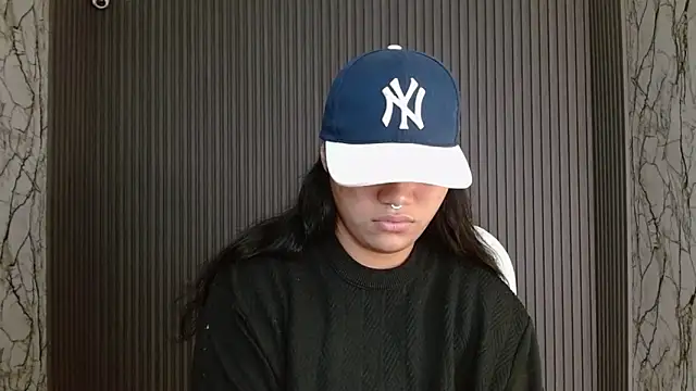 melany rouse18 online show from 09/23/25, 03:04