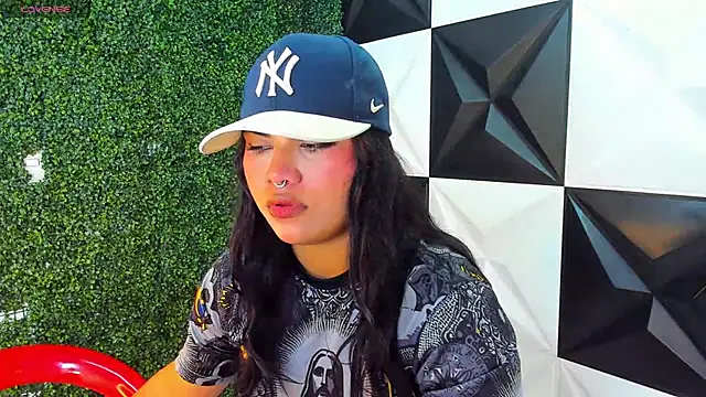 melany rouse18 online show from 10/23/25, 12:43