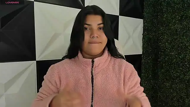 melany rouse18 online show from 11/30/25, 12:25