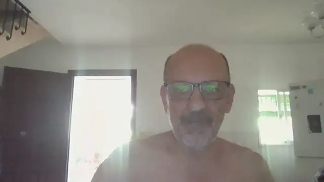 Snapshot of llopaco chatting on 06/21/26, 10:07 llopaco online show from 06/21/26, 10:07