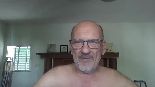 Snapshot of llopaco chatting on 07/22/26, 01:03 llopaco online show from 07/22/26, 01:03